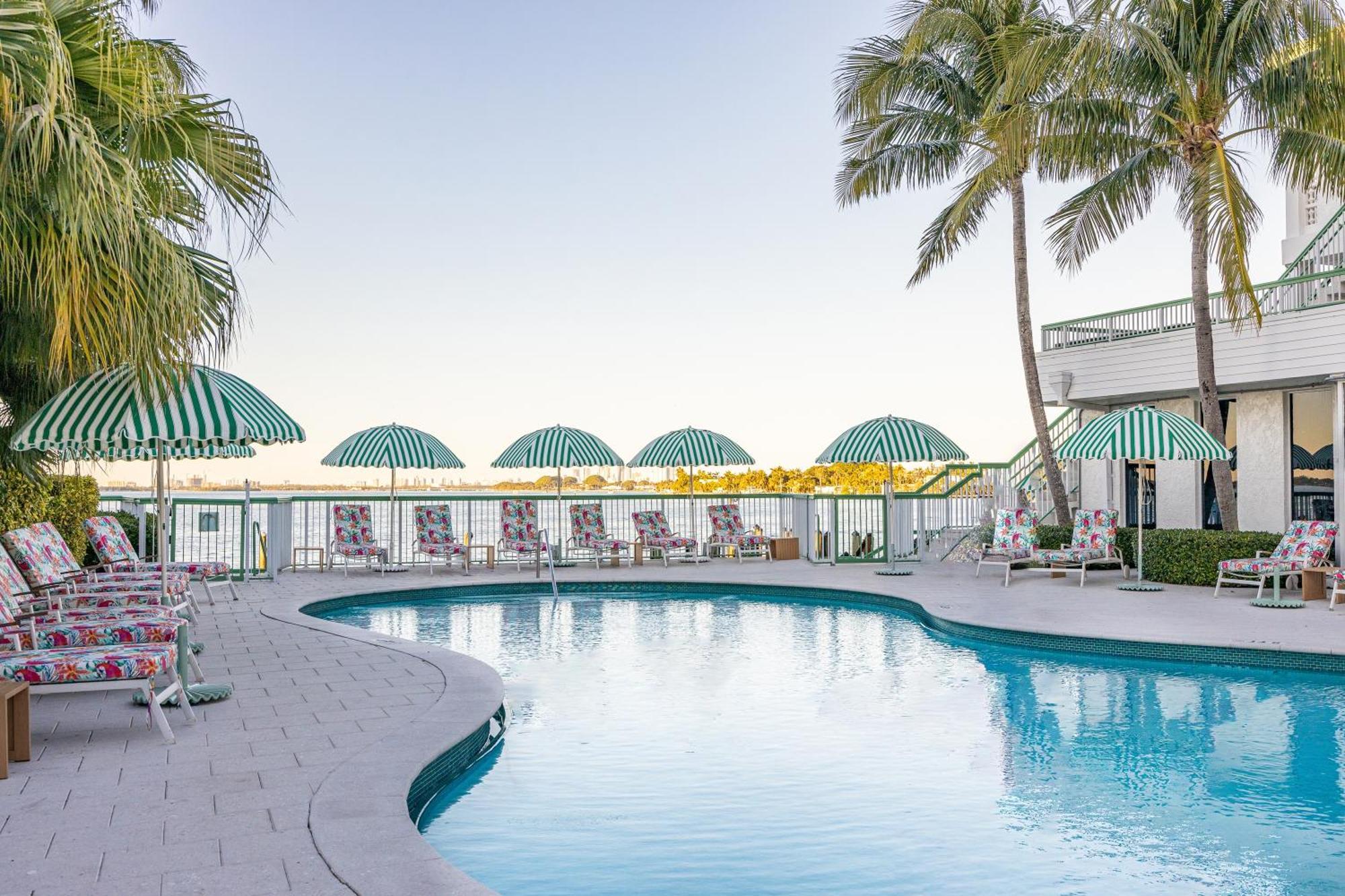 Palm Tree Club Miami Hotell North Bay Village Eksteriør bilde